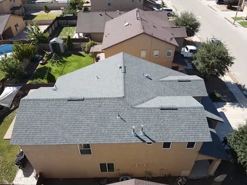 Aldrete Roofing and Construction - Photo 4