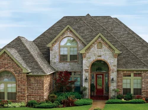 Allan Lowe Roofing - Photo 1