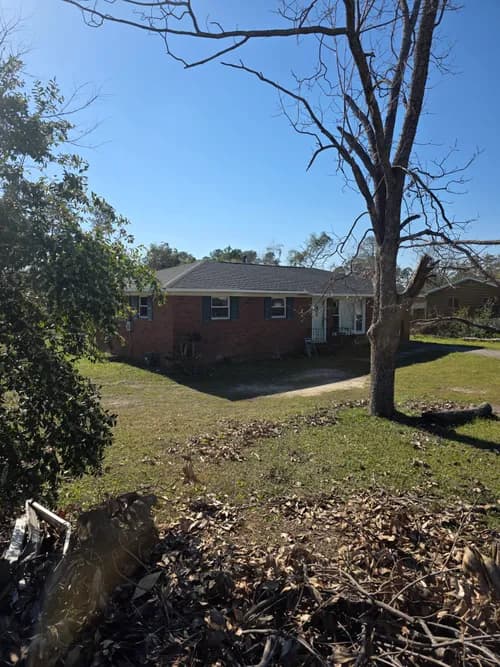 Apple Roofing and Construction AKA Lighthouse Home and Land Sales Inc - Photo 1