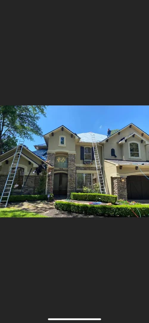 Arnold Roofing and Construction