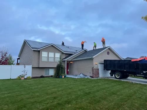 Arrow Point Roofing - Photo 4