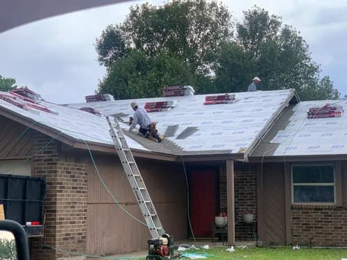 Benjamin's Roofing and Construction