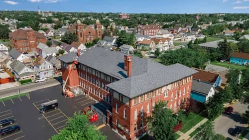 Besroi Roofing & Siding