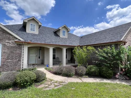 Central Roofing & Restoration, LLC - Photo 1