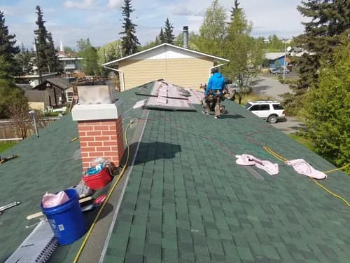 Chinook Roofing - Photo 1