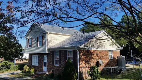 Christopher's Roofing & Vinyl - Photo 4