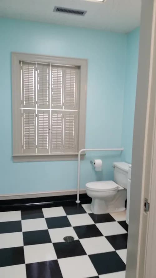 Christopher's Roofing & Vinyl - Photo 5