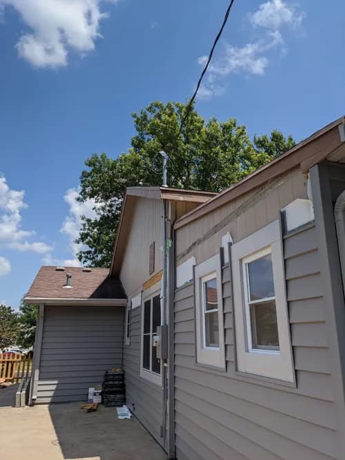 Crawford Siding, Windows & Guttering - Photo 5
