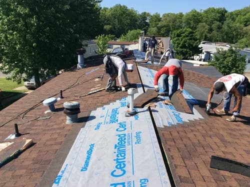 Detroit Roofers of Warren - Photo 1