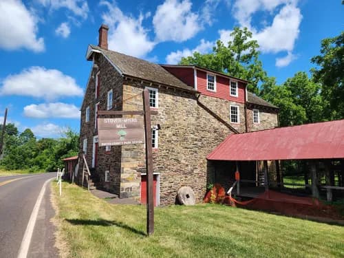 DVC ROOFING and DVC CONTRACTORS Inc. - Photo 1