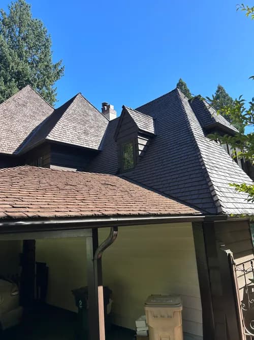 Elements Roofing - Photo 2