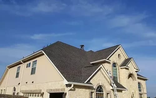 Estradas Roofing - Photo 1