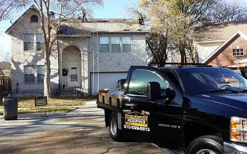 Estradas Roofing - Photo 2