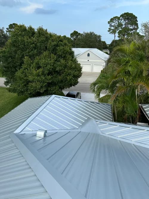 Eva Roofs Inc - Photo 1