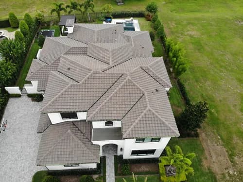 Evans Roofing of Southwest Florida - Photo 4