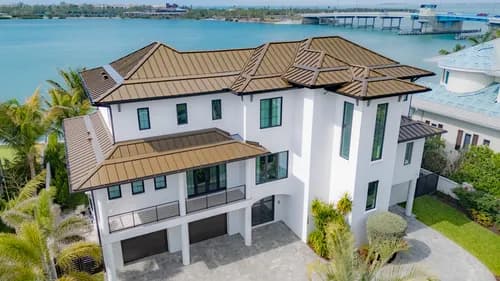 Florida Roofing And Gutters