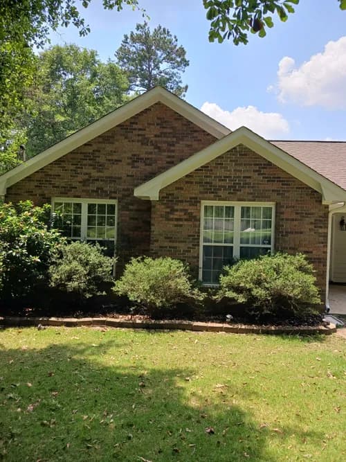 Gary Mills Cabinet's Painting Roofing - Photo 1