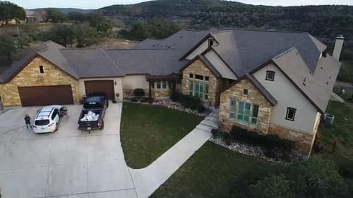 GC Roofing and Construction LLC - Photo 1