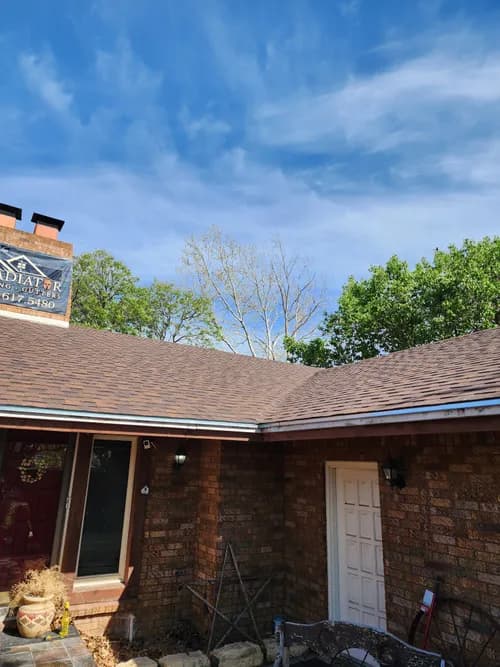 Gladiator Roofing and Guttering Inc. - Photo 1