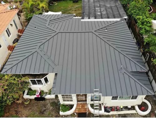 Golden Roofing Palmdale Experts - Photo 1