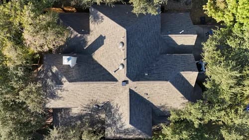 Grizzly Roofing and Construction - Photo 4