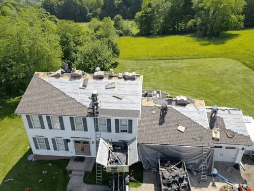 Hof Roofing & Construction Parma - Photo 2