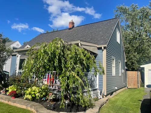 Home Improvement Center - Photo 5