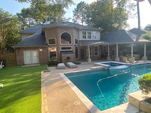 Houston Roofing & Construction - Photo 3