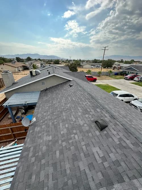 JRH Construction - Photo 1