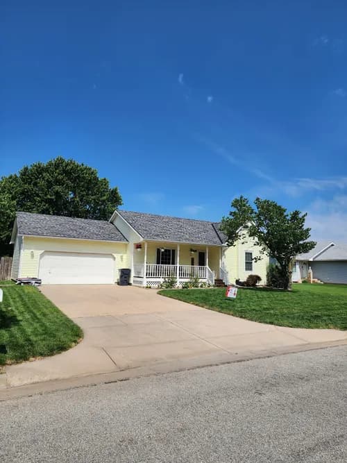 L.J. Herzberg & Sons Roofing - Photo 4