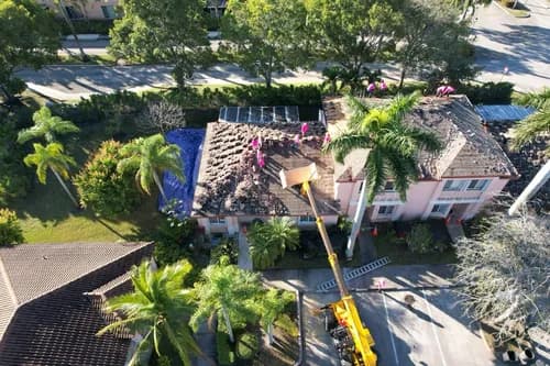 Lake Erie Roofing and Construction - Photo 2