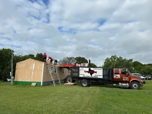 Lange Roofing - Photo 3