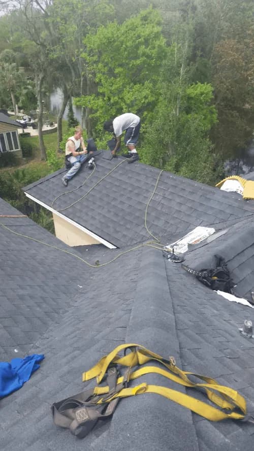 Len's Reroofing and Repairs - Photo 2