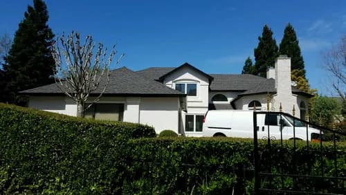 Leon Brothers Roofing Company - Photo 4