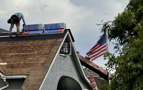 Local Roofing Company - Photo 3