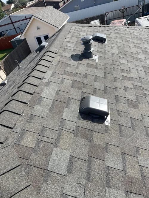 Lopez Roofing - Photo 3