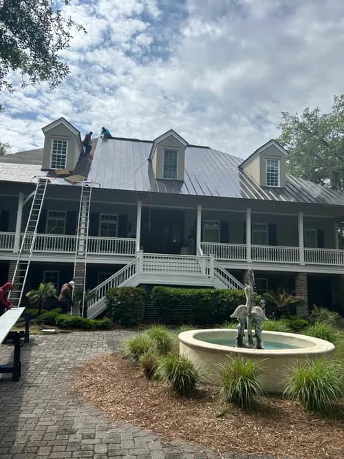 M & S Roofing Company - Photo 2