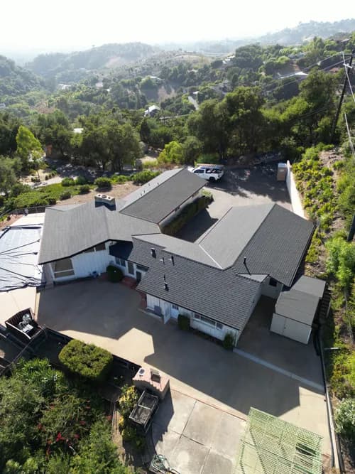 Macias Roofing Inc. - Photo 5