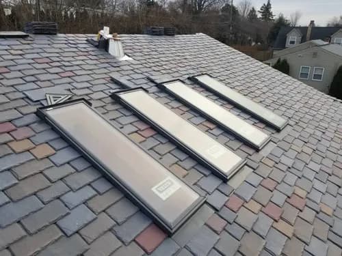 Memis Roofing LLC - Photo 1