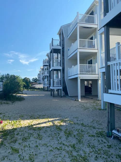 Metal & Shingle Roofing Experts - Photo 2