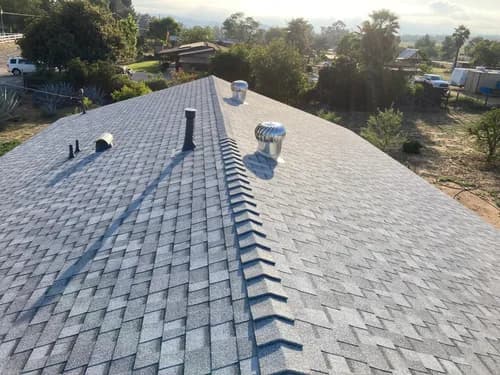 Mo's Professional Roofing