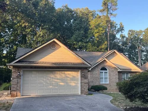 Mobley Brothers Roofing and Renovation - Photo 2