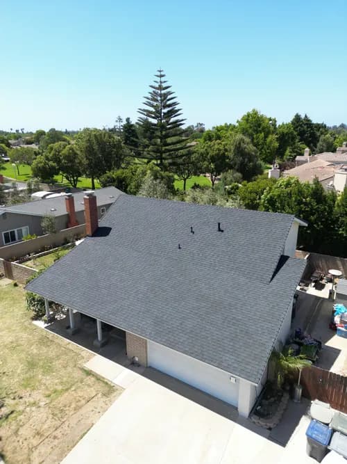 Orozco Roofing - Photo 2