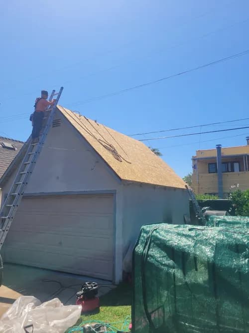 R Haupt Roofing Construction - Photo 4