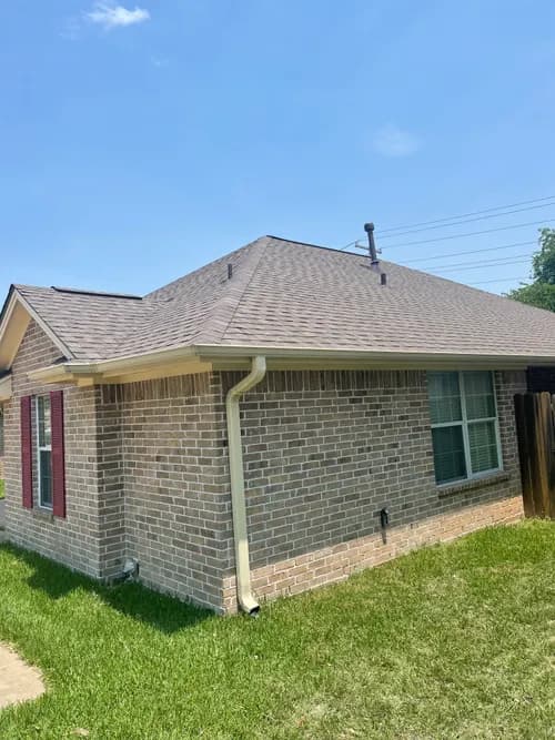 Raymond's Roofing & Remodeling - Photo 3