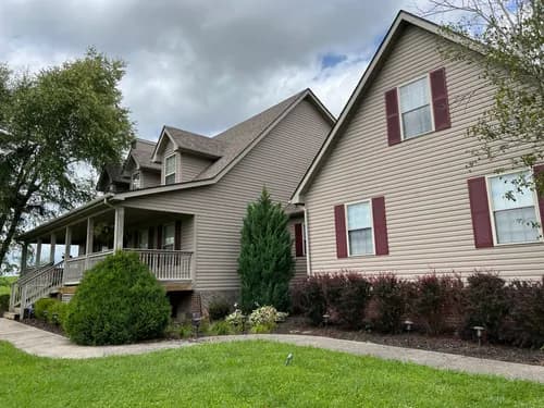 RD Exteriors - Photo 1