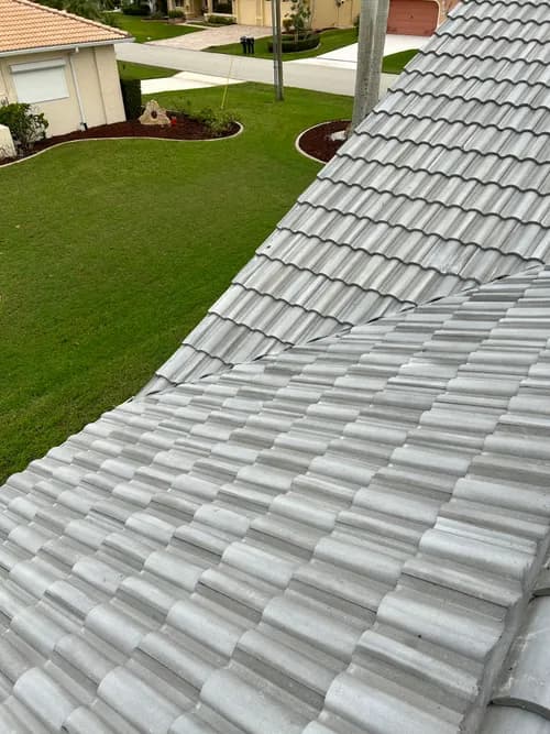 Reroof America Contractors FL, LLC - Photo 3