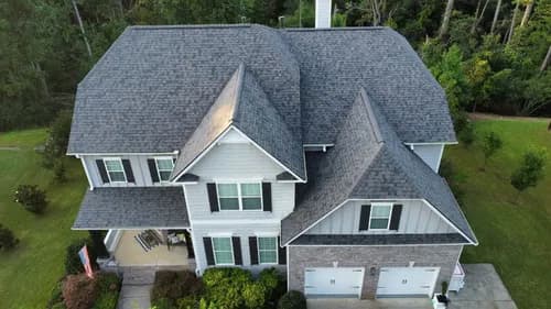 Riot Roofing - Photo 5