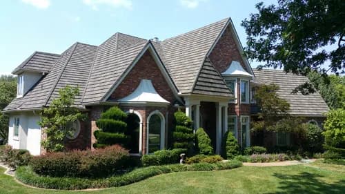 RJM ROOFING - Photo 1