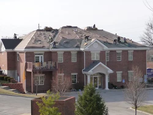 RJM ROOFING - Photo 2